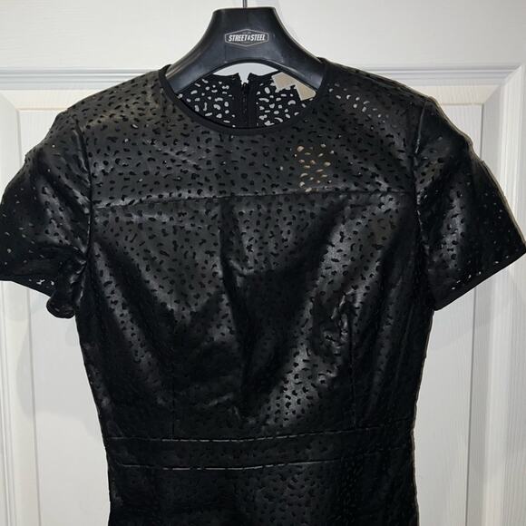 Michael Kors Black Dress A-Line Eyelet Trim Short Sleeve Crew Neck Size 4 - Picture 2 of 14